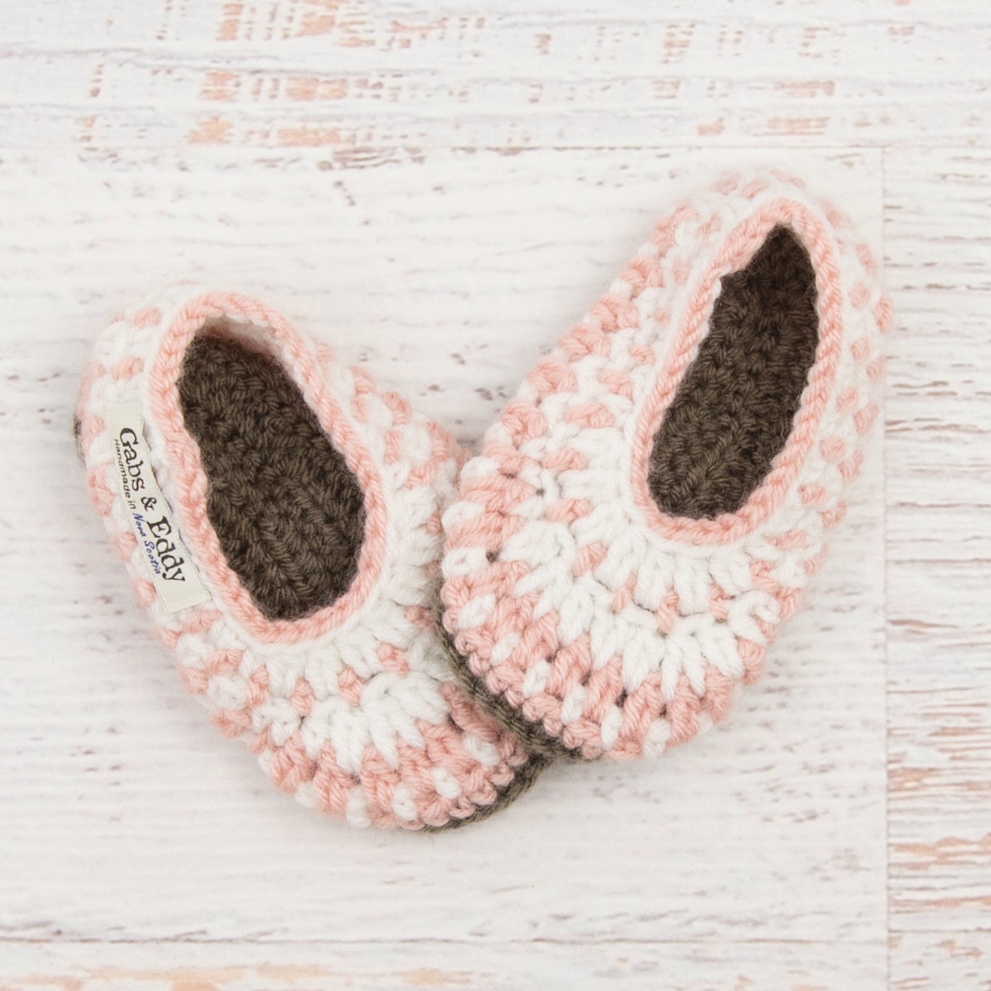 Children's Size 8/9 Slippers in Pink and White with Taupe
