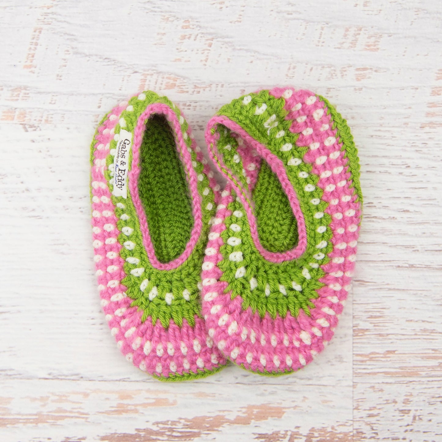Ladies Size 7/8 Multi Colour Slippers in Pink, Fern and Fisherman